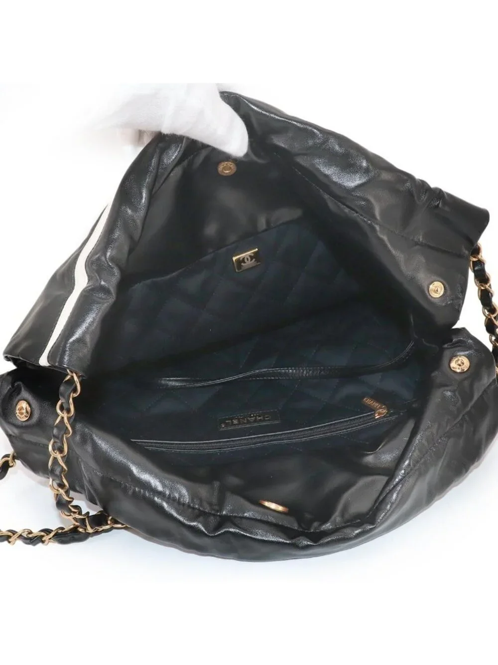 Chanel 22 Small Chain Shoulder Bag Calfskin